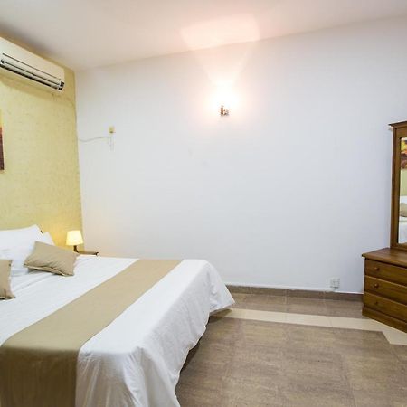 Maple Tree Residencies Hotel Dehiwala-Mount Lavinia Luaran gambar