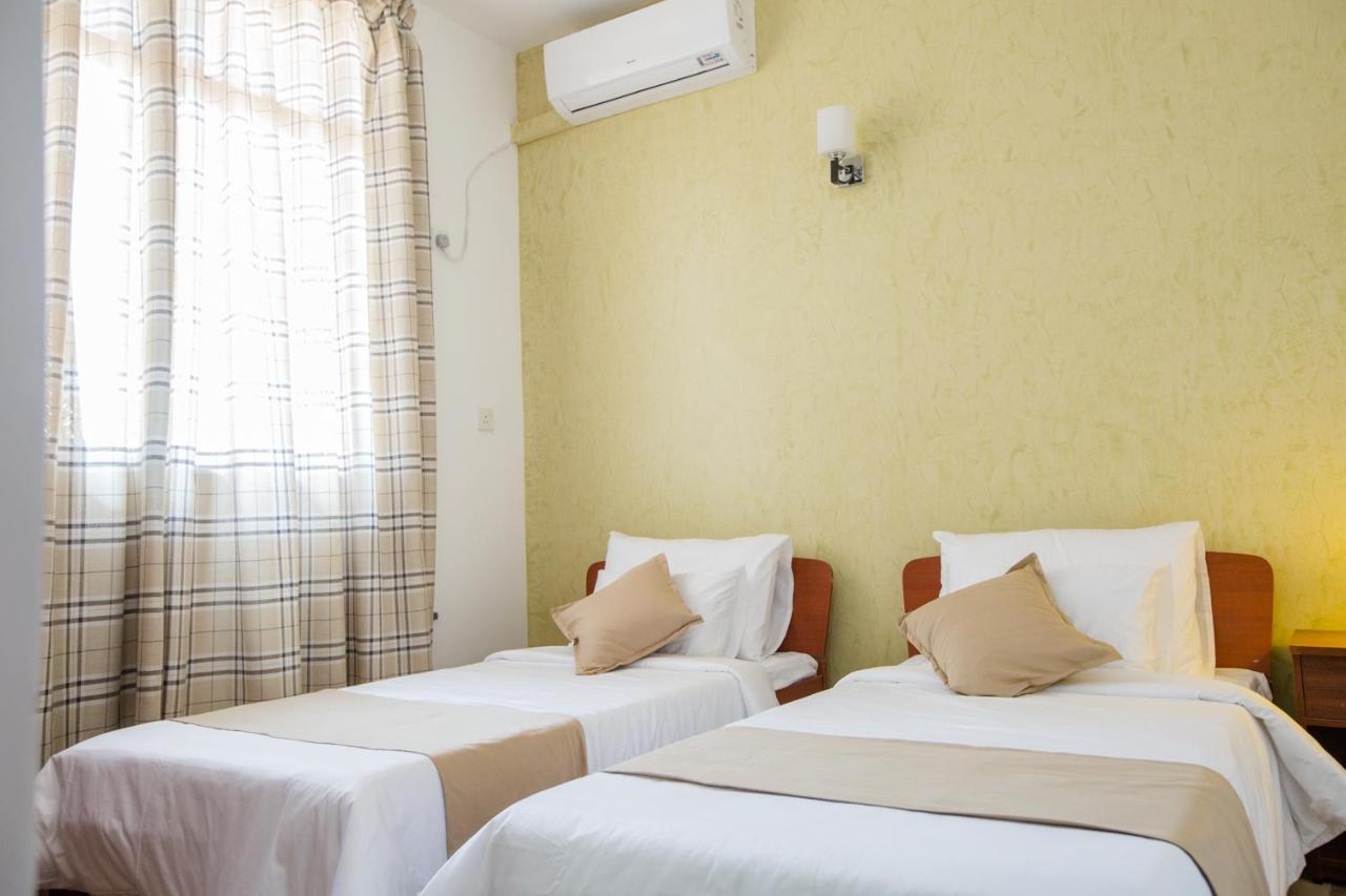 Maple Tree Residencies Hotel Dehiwala-Mount Lavinia Luaran gambar